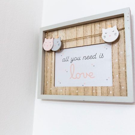 Extensive Terrace Navigli Toy Artistic Apartment มิลาน ภายนอก รูปภาพ