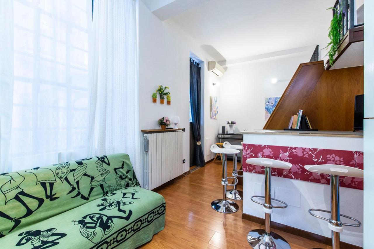 Extensive Terrace Navigli Toy Artistic Apartment มิลาน ภายนอก รูปภาพ