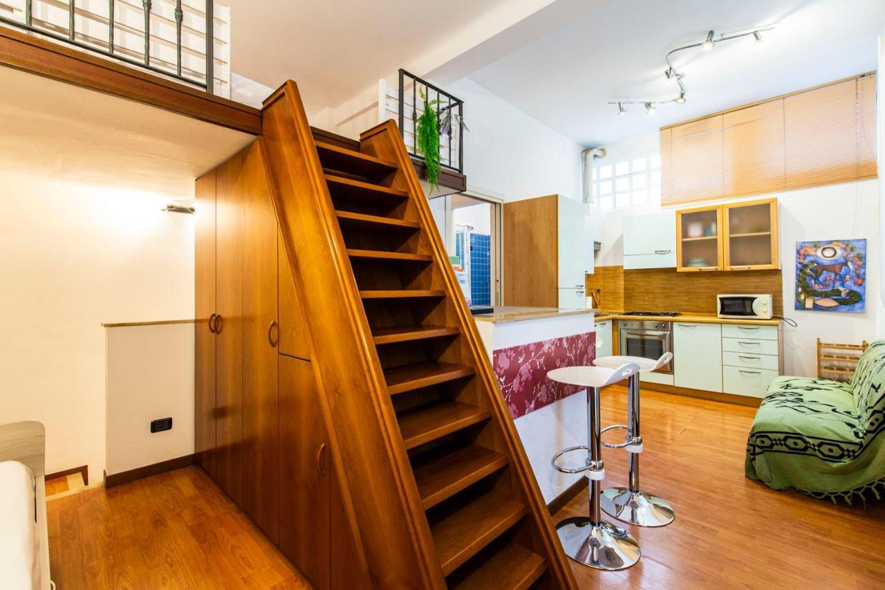 Extensive Terrace Navigli Toy Artistic Apartment มิลาน ภายนอก รูปภาพ