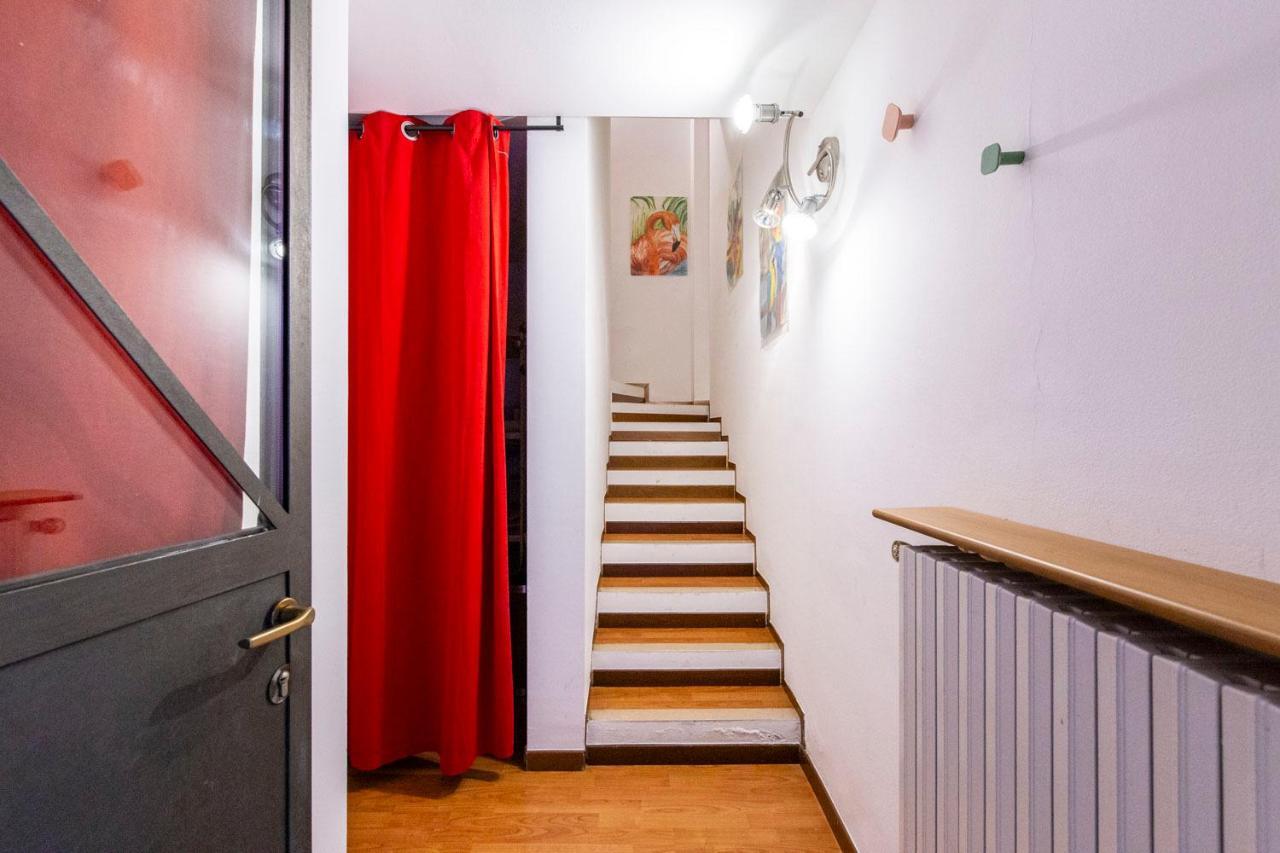 Extensive Terrace Navigli Toy Artistic Apartment มิลาน ภายนอก รูปภาพ