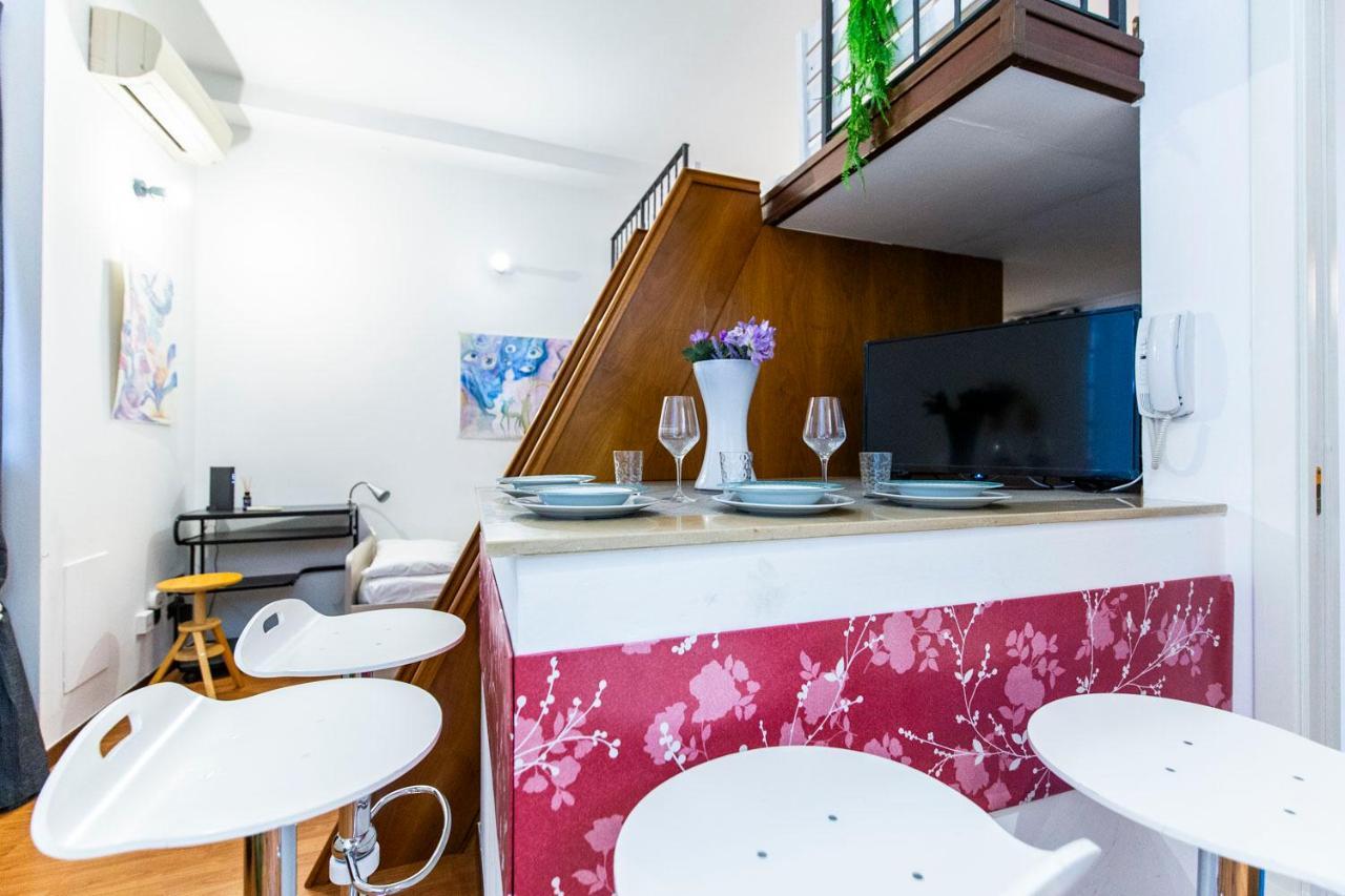 Extensive Terrace Navigli Toy Artistic Apartment มิลาน ภายนอก รูปภาพ