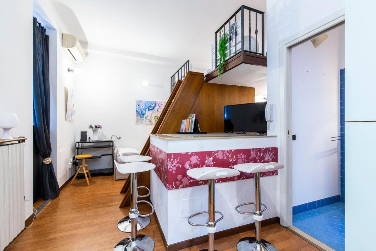 Extensive Terrace Navigli Toy Artistic Apartment มิลาน ภายนอก รูปภาพ